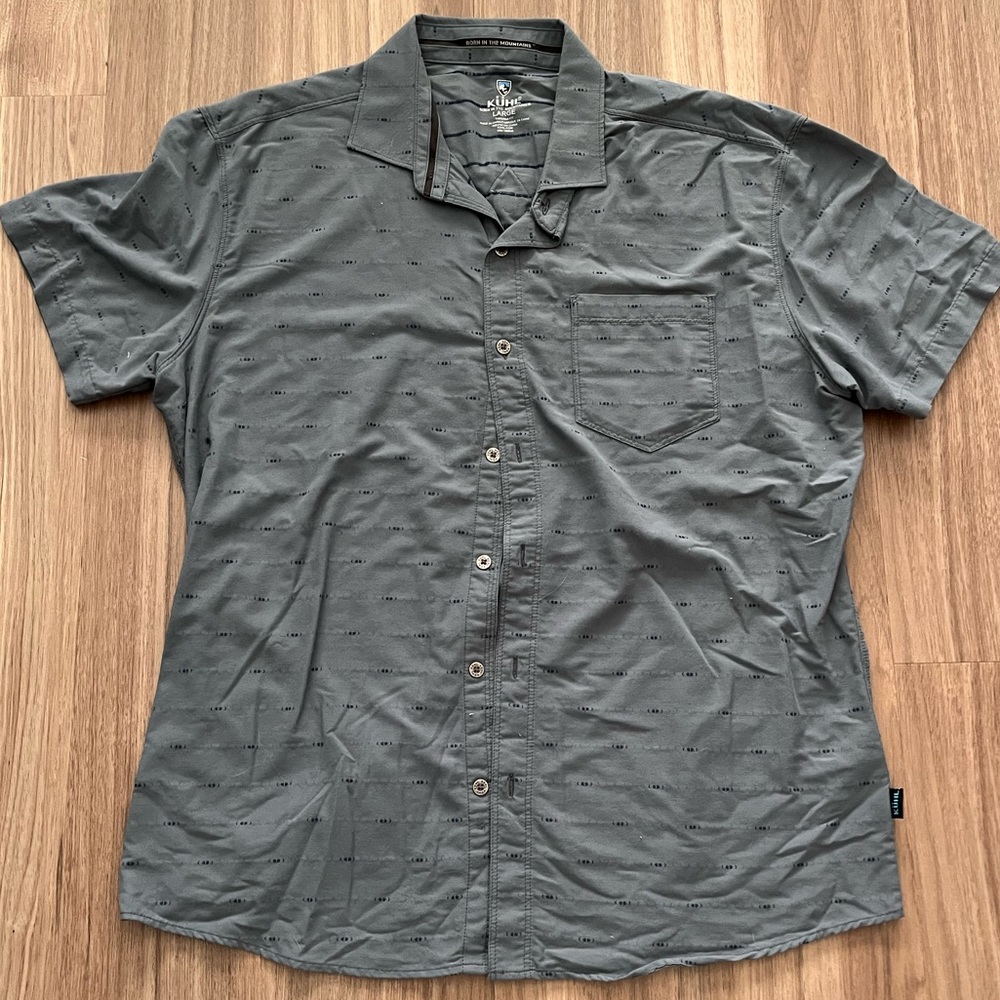 Kuhl Shirt Mens Large Blue Gray Tapered Fit Button Up Short Sleeve
